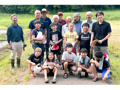 【千葉県印西市】小学生が地酒「龍の奇跡」の酒米を田植え。地域連携で特産品づくりを体験