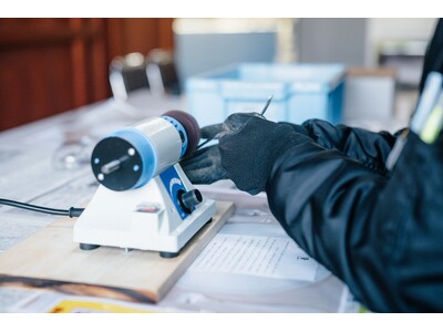 日本初の金属洋食器メーカー「燕物産」と連携。カトラリーのプロが教える、ものづくりと食文化の体験プログラム始動。4月30日・5月9日・6月26日開催。