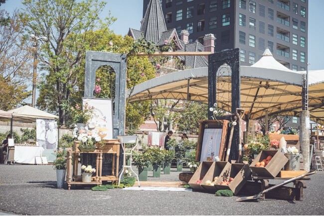 門司港で、花と音楽、謎を解く春【ロザリアンメイクマルシェ2026 in MOJIKO】4/25-26 門司港レトロ中央広場で開催