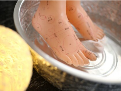 �u���̌��N���A�l��100�N������x����v�C�ƃt�b�g�P�A�̂��X�yOSANPO�z�A�J��3���N���@�ɒn�斧���̑����y�A�����L�����y�[����3��27�����X�^�[�g