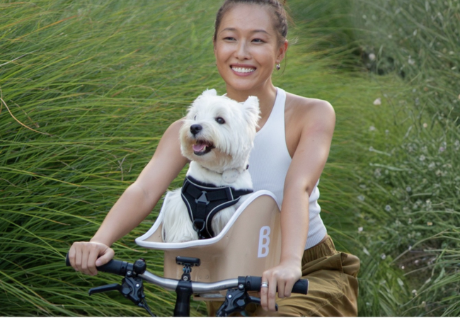 愛犬を“運ぶ”から、“一緒に移動する”へ。Canine Copilot が提案する、新しいペットモビリティ。