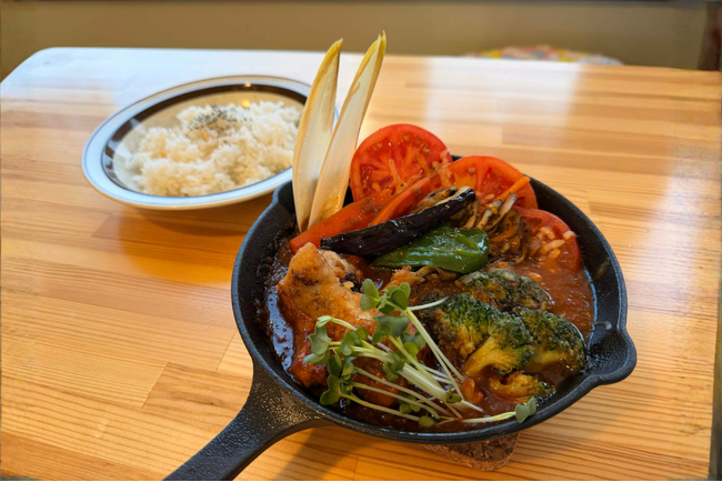 農業の「最高到達点」へ。115年続く農家5代目が、素材の力を120%引き出すために辿り着いた、究極のスープカレー店。｜北斗市白石農園株式会社