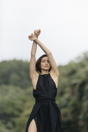 モデル 長谷川潤が ゲランのアベイユ ロイヤルと サステナビリティのアンバサダーに就任 藤山 最新ファッションニュースや新作コレ 料理 ファッション 以外にもライフスタイルやビューティ アート等のニュースも掲載しています