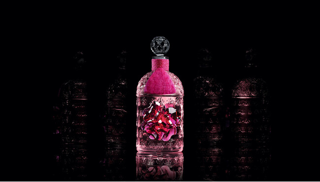 【ゲラン】スワロフスキーによる、桜の輝きを纏う〈チェリーブロッサム〉2026年限定エディションが登場