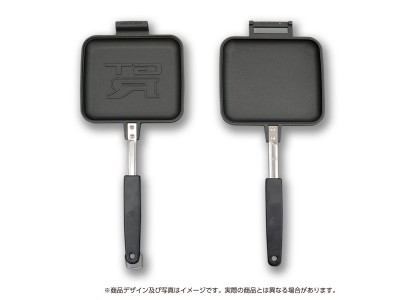 GT-Rが「焼きあがる」。ホットサンドメーカー発売決定！