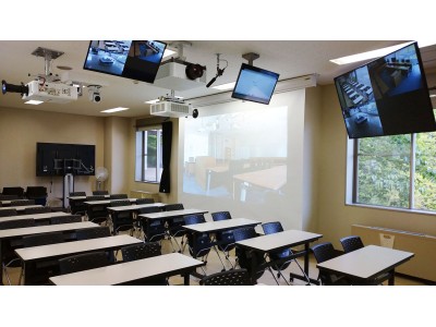 県立広島大学様の遠隔講義用途に、講義の臨場感を高める映像システムを納入