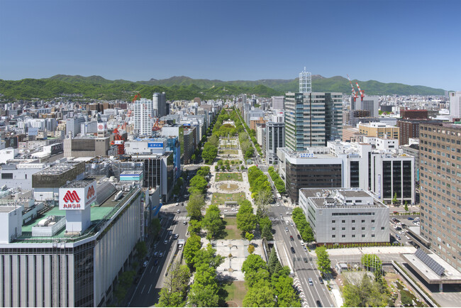 ゴールデンウィークはさっぽろテレビ塔へ！小学生対象「90ｍ展望台入場無料」+456段の階段のぼり達成で巨大ガラポンに挑戦