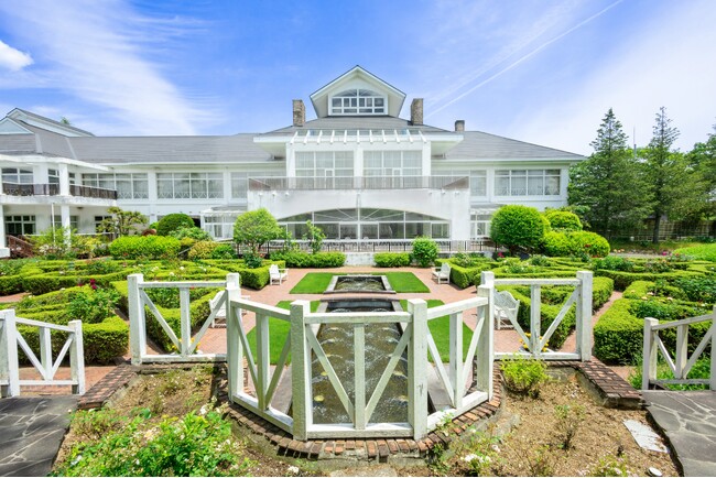 広島空港から車5分の庭園リゾート「フォレストヒルズガーデン」がランチ営業を開始