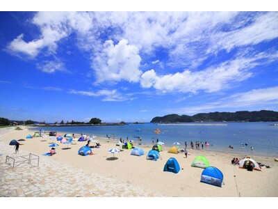 本州最南端・橋杭海水浴場が6月27日オープン　国名勝「橋杭岩」の絶景ビーチでサマーフェスタやローカルグルメを満喫