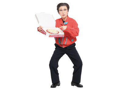 ロフト 芸人友近さん扮する 西尾一男 のピザショップ Pizza Capスタンド 期間限定で銀座ロフトに登場