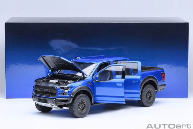 アメリカでの販売台数1位を獲得し続けているピックアップトラック『フォード F-150』をAUTOart が1/18スケールでモデル化！