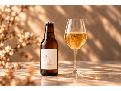 小島瑠璃子が手がける「dipitea」、スパークリングほうじ茶「燈 -tou-」を10月20日発売
