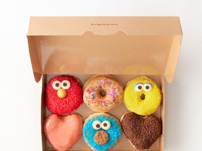 【セサミストリートマーケット】1号店オープン初日売上1,100万円を達成！開店前には400名超の待機列ができるほどの人気に