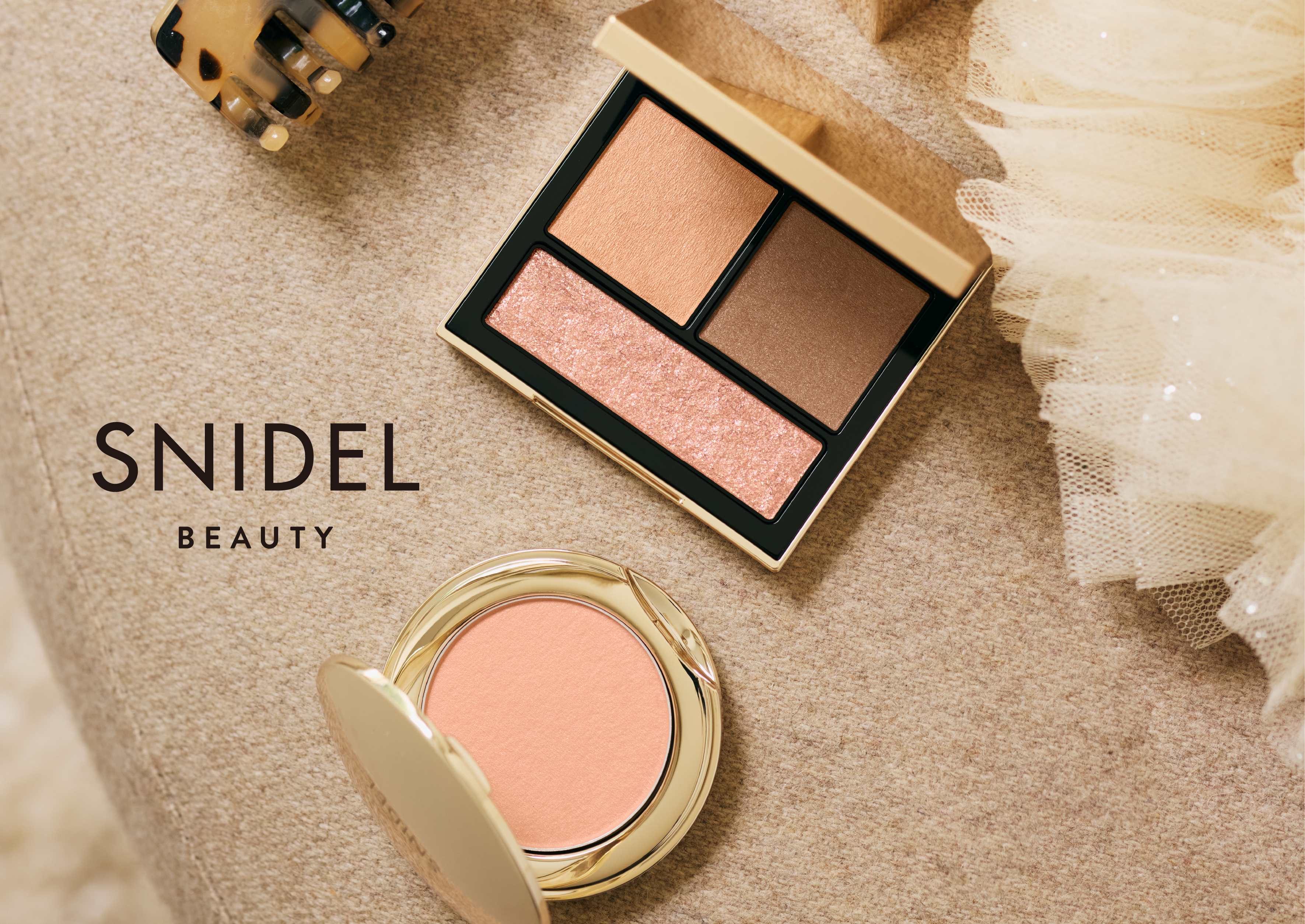 ＜SNIDEL BEAUTY＞定番アイテムのアイパレットとチークから、朝の柔らかな木漏れ日をイメージしたコーラルカラーの新色がルミネ新宿2店にて数量限定発売！〈10月4日(金)数量限定発売〉