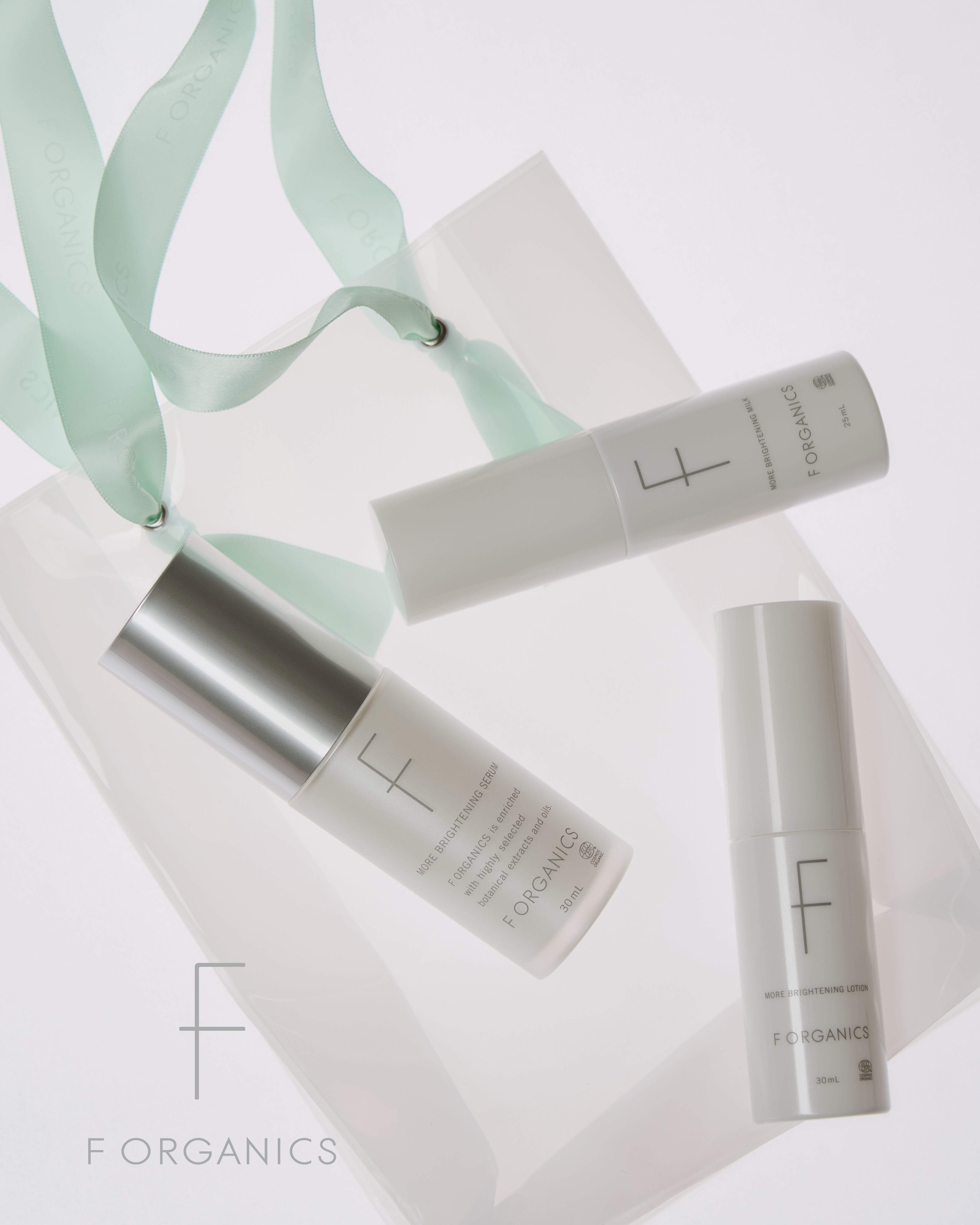 【F ORGANICS（エッフェオーガニック）】夏の透明感ケアや毛穴汚れ対策に！肌悩みに合わせて選べる2種のサマーキットが数量限定で発売！限定のクリアバッグ付き
