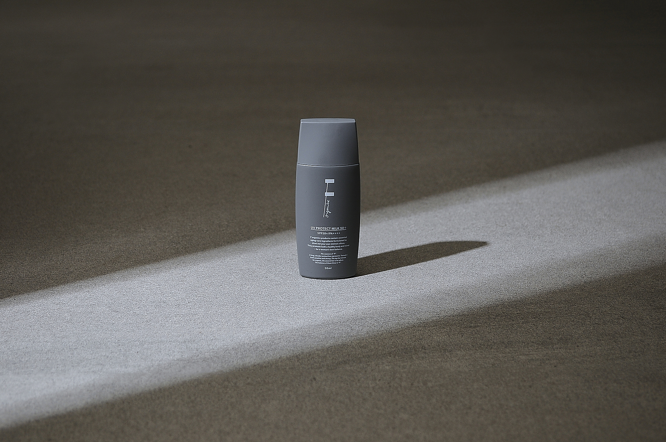 「F organics（エッフェオーガニック）」 からSPF50プラス のウォーターレジスタンスUVが新登場！