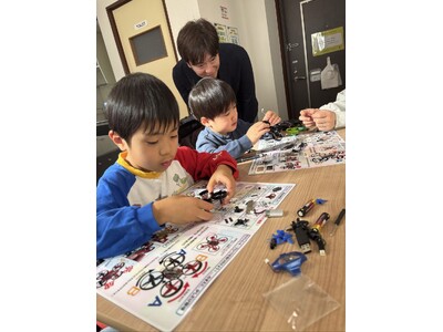 【夏休みの自由研究に】荒川区・西尾久で子ども向けドローンイベント豪華3本立てを開催｜お菓子つかみ取り・新スポーツ・組み立て教室の3企画｜7/11(土)申込開始