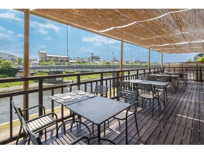 【VMG HOTELS ＆ UNIQUE VENUES】鮒鶴京都鴨川リゾートより、京都の夏の風物詩を愉しむ川床ランチ・ディナープラン　5月1日（月）より販売開始