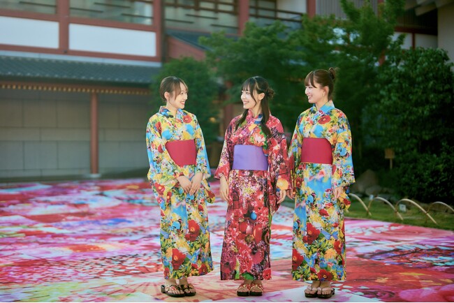 蜷川実花with EiM × 道後温泉DOGO ART」オリジナル浴衣が登場！華やか