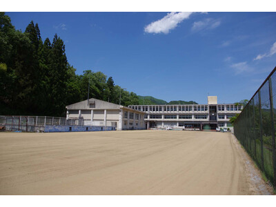【貸切相談が前年同期比15倍】京都の「廃校キャンプ場」、長期ロケ・撮影にも対応する「長期貸切プラン」を新設