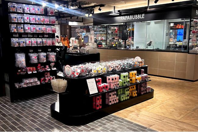 選ぶ楽しさが進化！PAPABUBBLE初の「ゼリーステージ」が誕生　大人気キャンディを使用した“店舗限定”コットンキャンディも登場　横浜高島屋店　リニューアルオープン