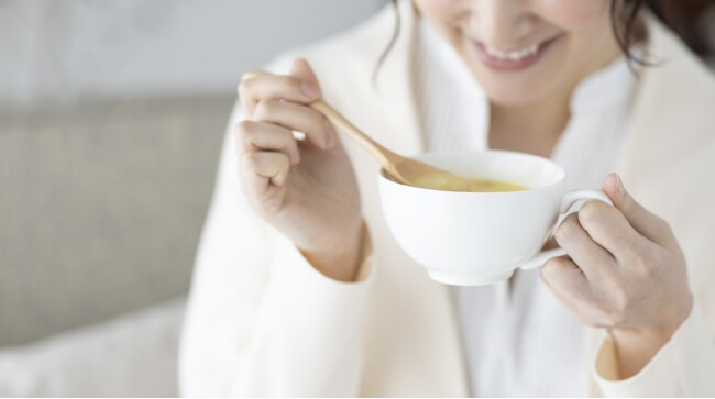 インスタントスープ（粉末タイプ）を飲むタイミングは、休日/昼食が1番多い！～インスタントスープに関するアンケート調査～