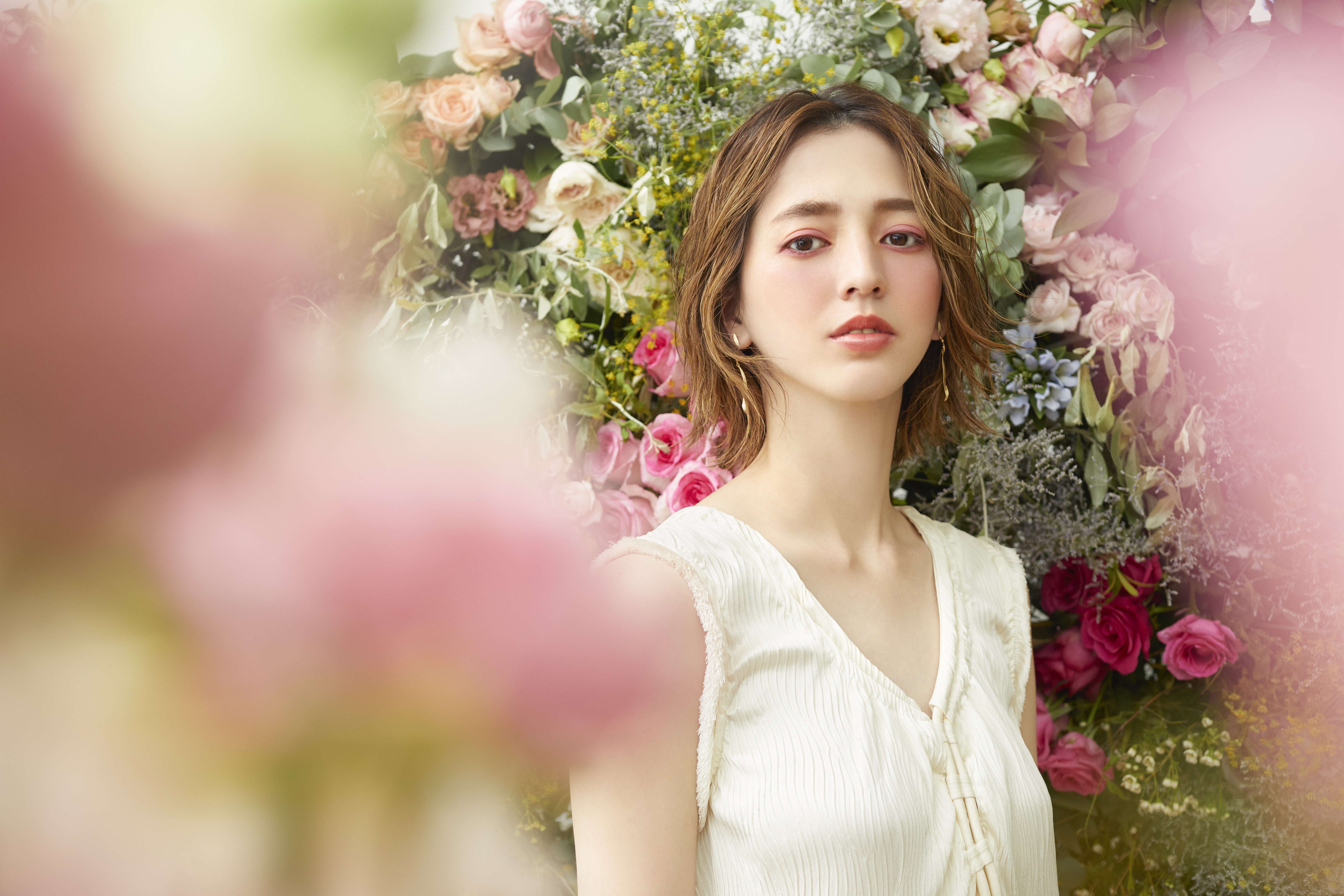 ミネラルとバラで咲く、満開の透明感。オンリーミネラル　スプリングカラーメイクアップコレクション「MINERALS & ROSES」新発売