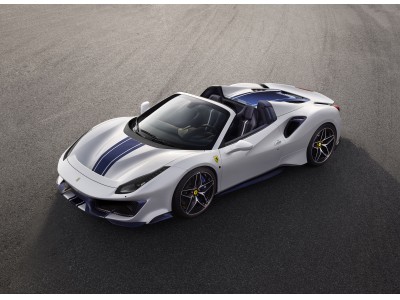 新型スペシャル・シリーズ、Ferrari 488 Pista Spider ペブルビーチでワールドプレミア