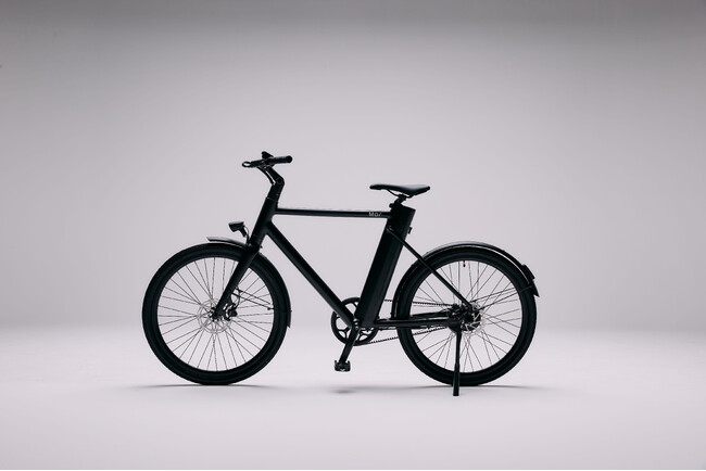 MOVE.eBikeを展開するWinC、クロスバイク×e-Bike型の都会的な新モデル「MoF」を50台限定発売！