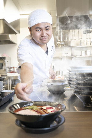 【吉野家ホールディングス、グループ連携で国内展開】金沢発 行列の名店「金澤濃厚中華そば神仙」が2号店を岡山県倉敷市に11月18日にオープン