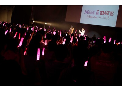 『大西亜玖璃 2nd LIVE ～Meet a DATE～』が5月18日（土）に横浜ランドマークホールで開催された。昼・夜公演共にソールドアウトとなった2ndライブ。熱狂の夜公演の模様をレポート！