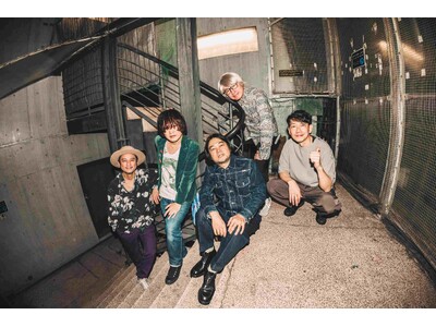 �f�r���[20���N�A16�N�Ԃ�̊����A������̃��C�u�ŋ��������A�n�̍��̕��Ր��Ƃ������y�̔j���