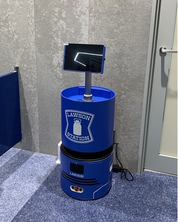 「ローソン高輪ゲートウェイシティ店」に掃除ロボットを提供