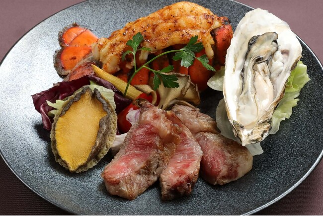 ニューヨークの名門ステーキハウス「ベンジャミンステーキハウス」KITTE大阪店にて、黒毛和牛とアワビ、ロブスターを味わう美食のひととき「至高の饗宴コース」を提供開始