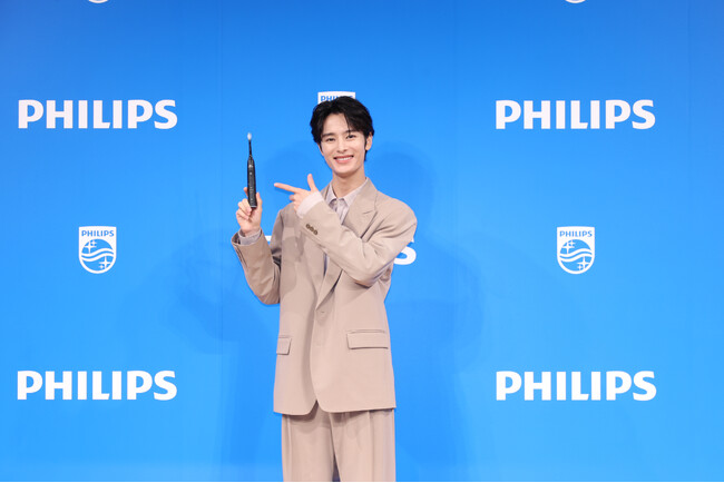 「フィリップス オーラルヘルスケア 新製品発表会」を開催 特別ゲストとして俳優・塩野瑛久さんを迎え、次世代テクノロジーを搭載した新 電動歯ブラシの魅力をデモ実験で体験