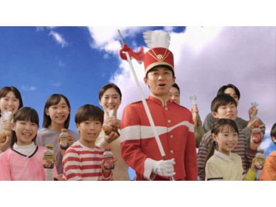 エバラ食品「ＭｏＭｉ」Ｗｅｂ動画を本日より公開　「♪鶏～で焼肉食べるなら～」 往年のＣＭを再現！