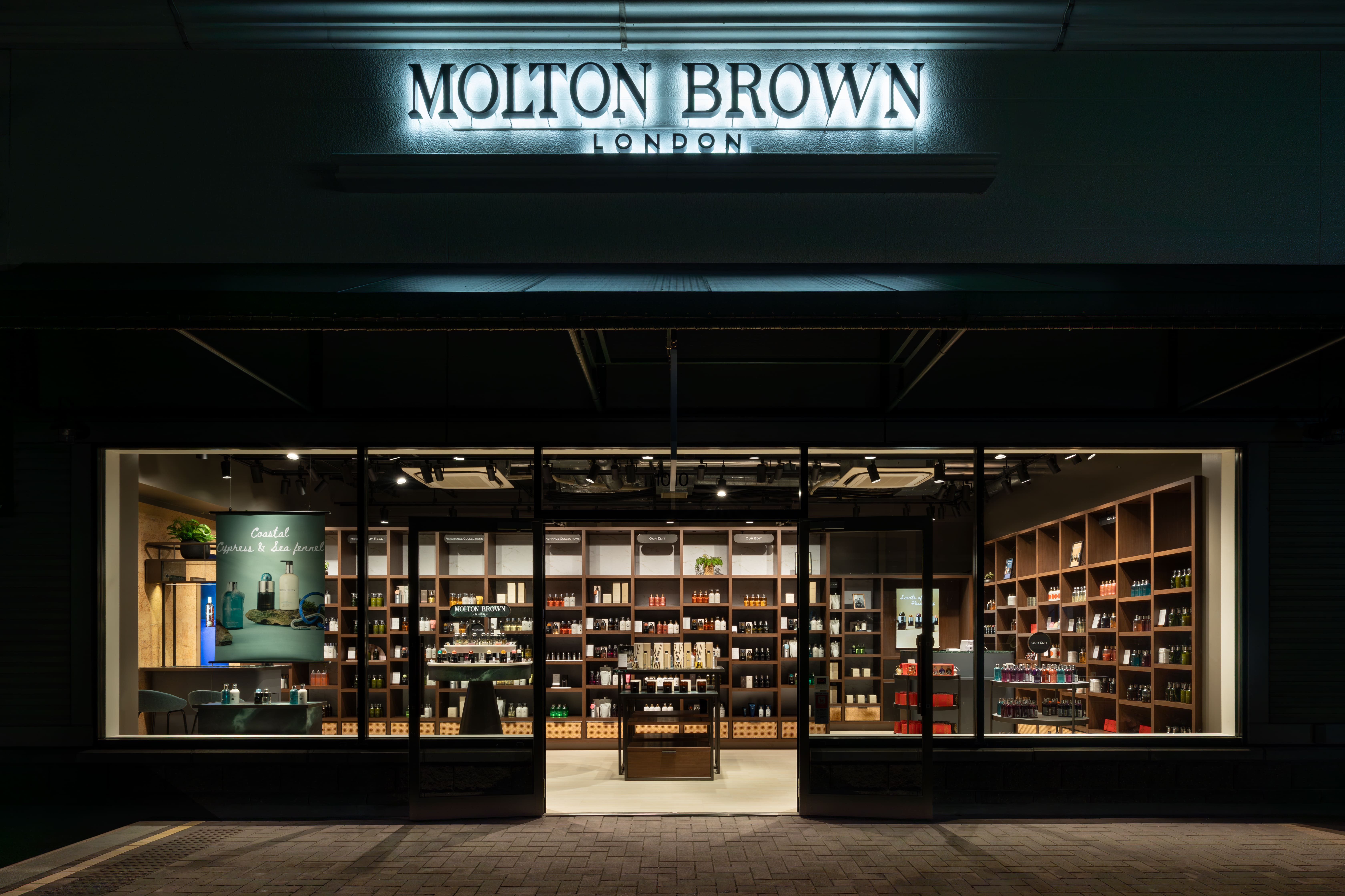 モルトンブラウン御殿場プレミアムアウトレット店 2025年8月29日(金)リニューアルオープン