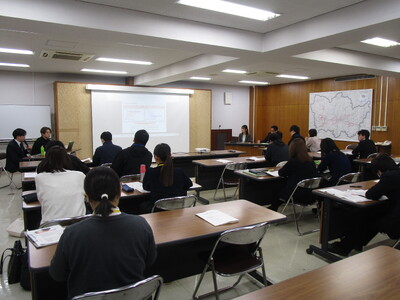 �y�C�x���g���|�[�g�z���R���~�I�~�J���A����n��ɂĎ����̌��������x���׋�����J�ÁB��N�w�̃��A���ȉ��l�ς����ƂɁg�o��̏�h�����t�����錋���x���̃q���g�����L