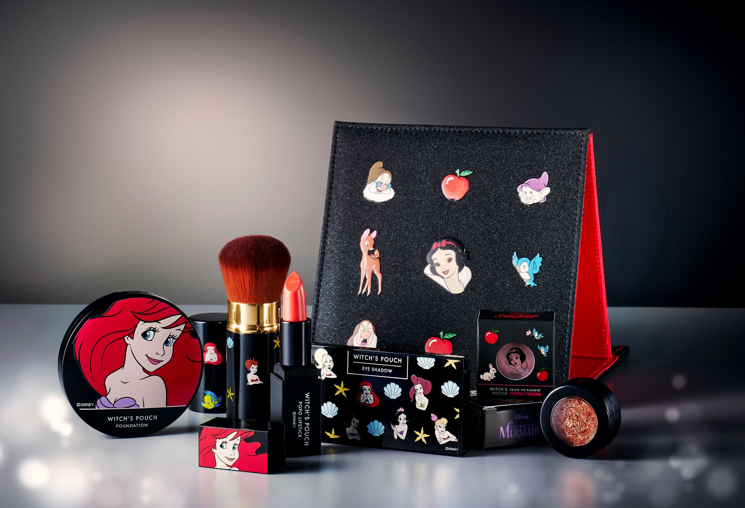 メイク道具・化粧小物  メイクアイテムやコスメ雑貨など豊富なラインアップ！ディズニーストア