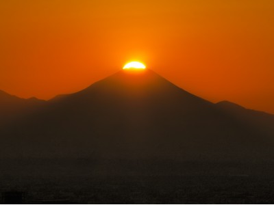 ダイヤモンド富士＜1年間で数日しか見られない「レア富士山」！専門員によるカメラ撮影解説も＞