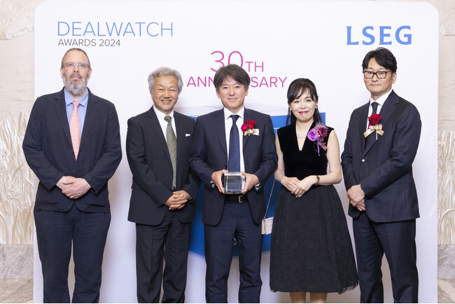 IDOMが「DEALWATCH AWARDS 2024」の社債部門において「Debut Debt Deal of the Year」を受賞