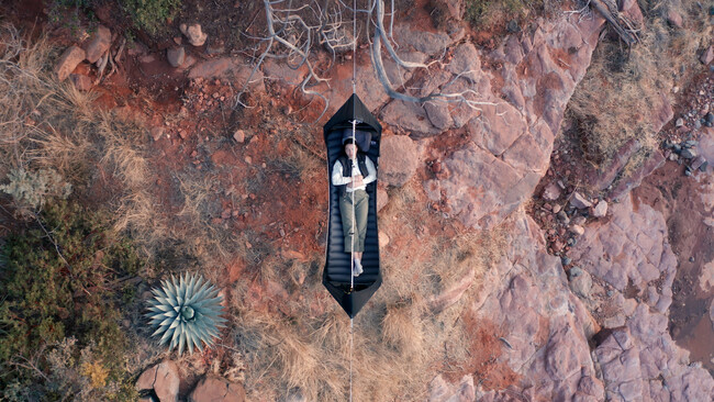 【3年ぶりの衝撃新作】特許取得 完全フルフラット × 524gの超軽量