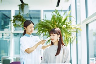 2022年12月1日（木）より表参道の『SKINCARE LOUNGE BY ORBIS』にてクリスマスマーケットをコンセプトにした『ORBIS Xmas Market』を開催！