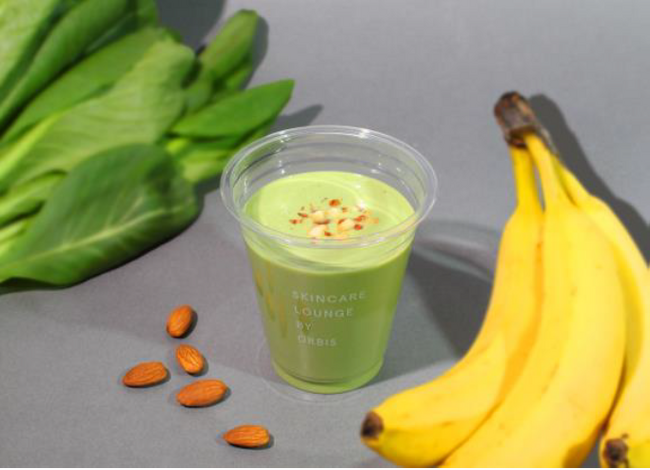 オルビスの体験特化型施設『SKINCARE LOUNGE BY ORBIS』の『JUICE BAR』に佐藤晴美さんとコラボレーションしたスムージーが期間限定で登場！