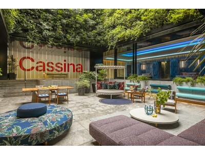 Cassinaのアウトドア家具が都会の中心に作り出す非日常「Cassina Terrace in W Osaka BBQ Beer Garden   Night POOL」