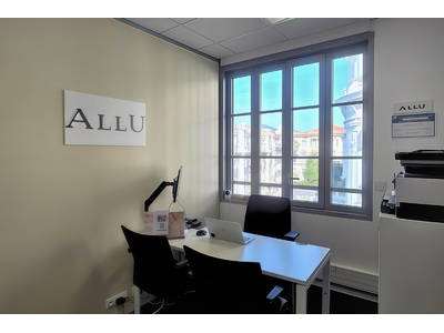 バリュエンス、フランスにてブランド買取「ALLU Nice」をオープン！