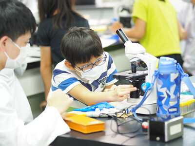 未来の科学者たちを在校生がサポート！大阪バイオメディカル専門学校が「こども夢・創造プロジェクト」で小中学...