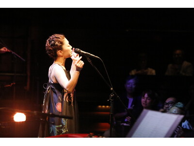 bird、東阪ライヴで観客と25周年を祝祭！「25年ありがとうございます。ずっとこれからも歌を唱っていけ...