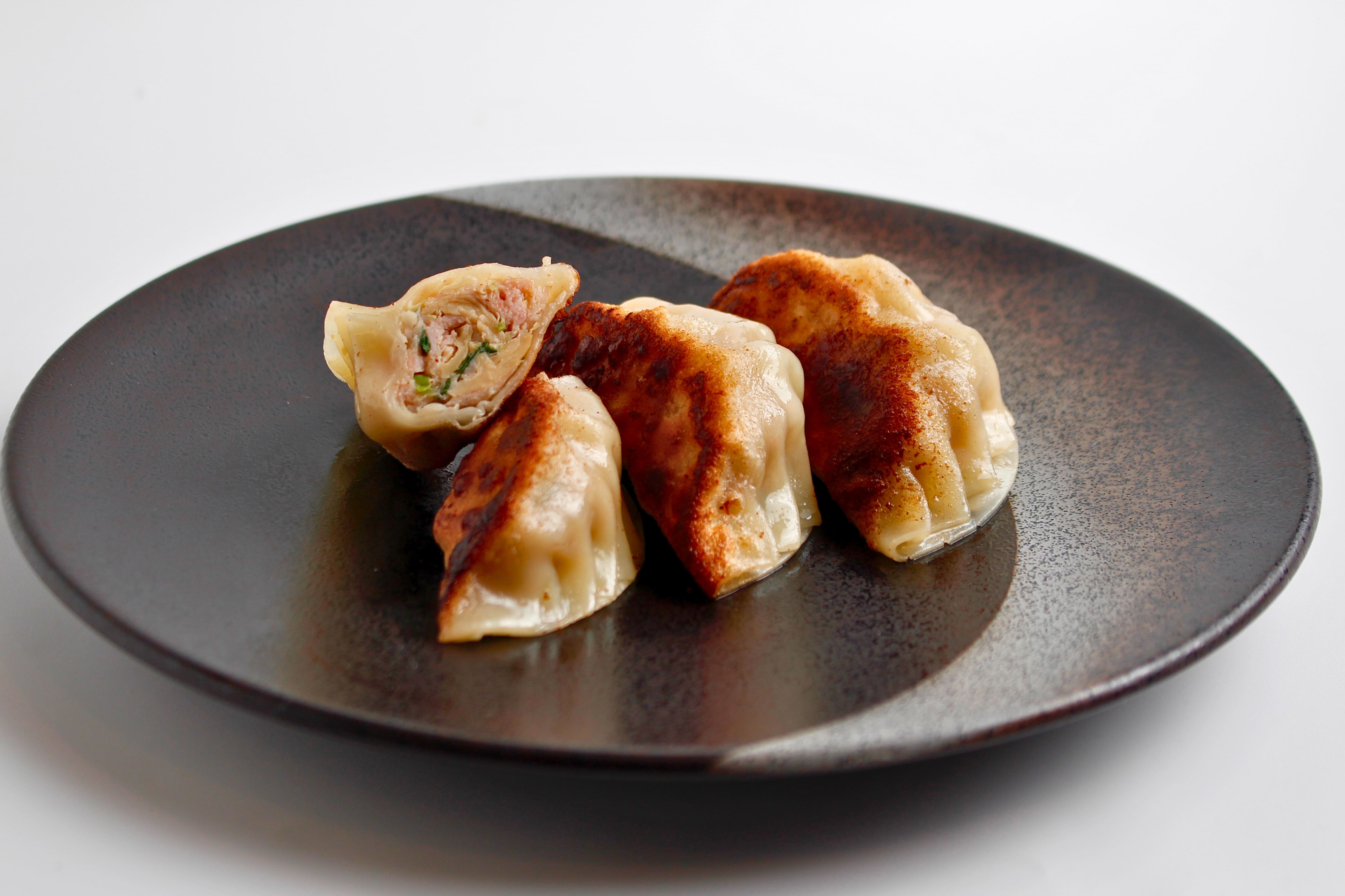 新発売！ 東京メンマ入り餃子