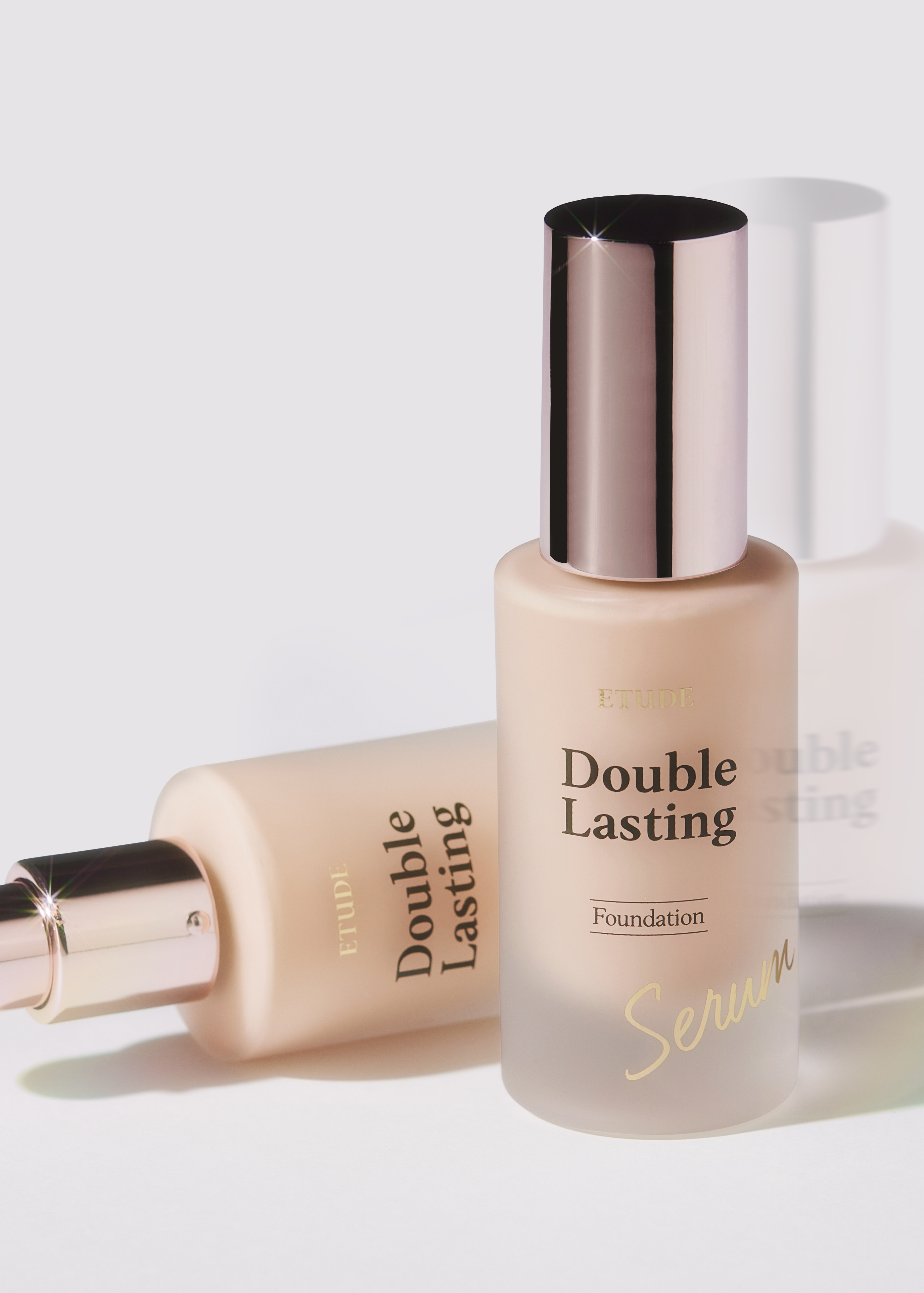 軽い付け心地でもっちりツヤ肌仕上げ　ヒアルロン酸をはじめとする美容成分を68％配合したスキンケアファンデーション『ダブルラスティング　セラムスキンファンデーション』2022年12月2日 発売予定